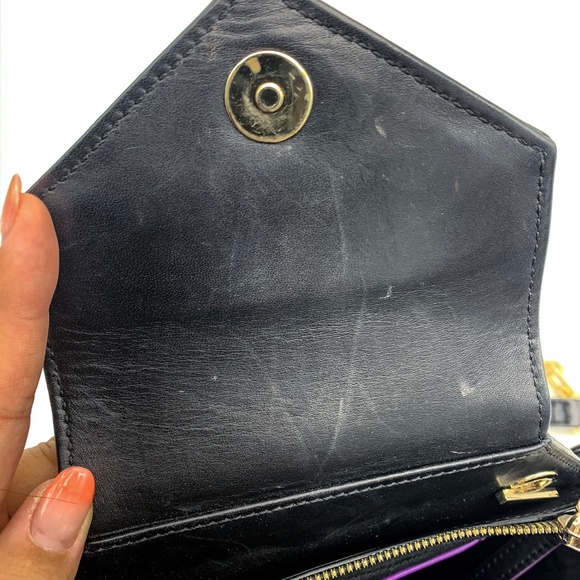 GUC HEIRLOOM Leather Chain Crossbody Bag - Picture 7 of 8